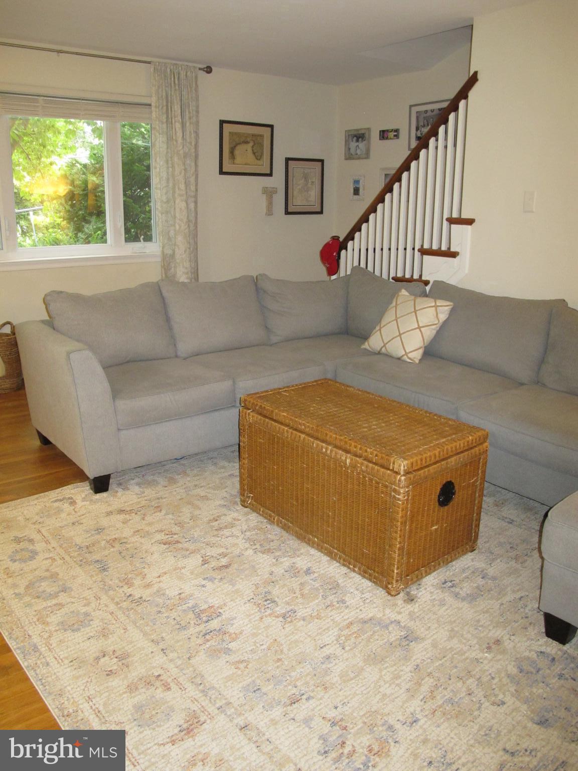 20 Steel Road Havertown, PA 19083 - Photo 10 of 43 Living Room