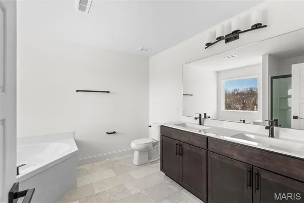 $587,900 | 2 Sequoia At Regal Pines, Ballwin, MO 63021