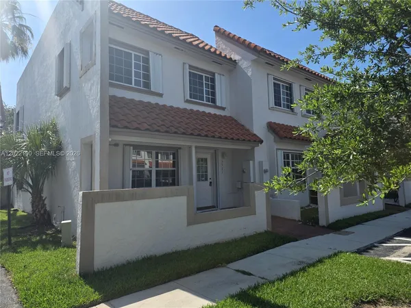 $3,000 | 9521 Northwest 42nd Street, Unit 9521, Sunrise, FL 33351