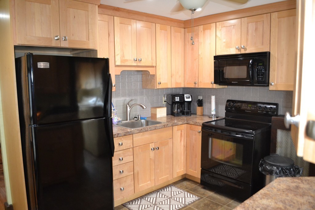 20 Rutland Street Hudson, MA 01749 - Photo 13 of 31 Gallery Image 13