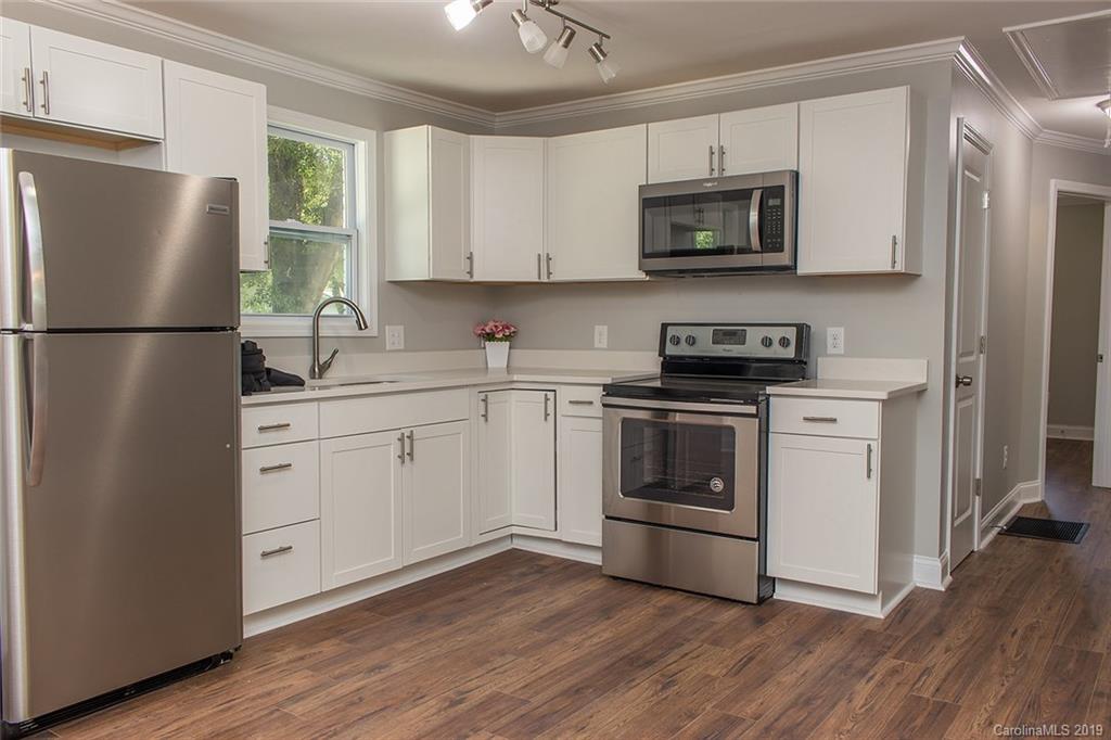 1526 Old Landsford Road Lancaster, SC 29720 - Photo 5 of 17 Gallery Image 5