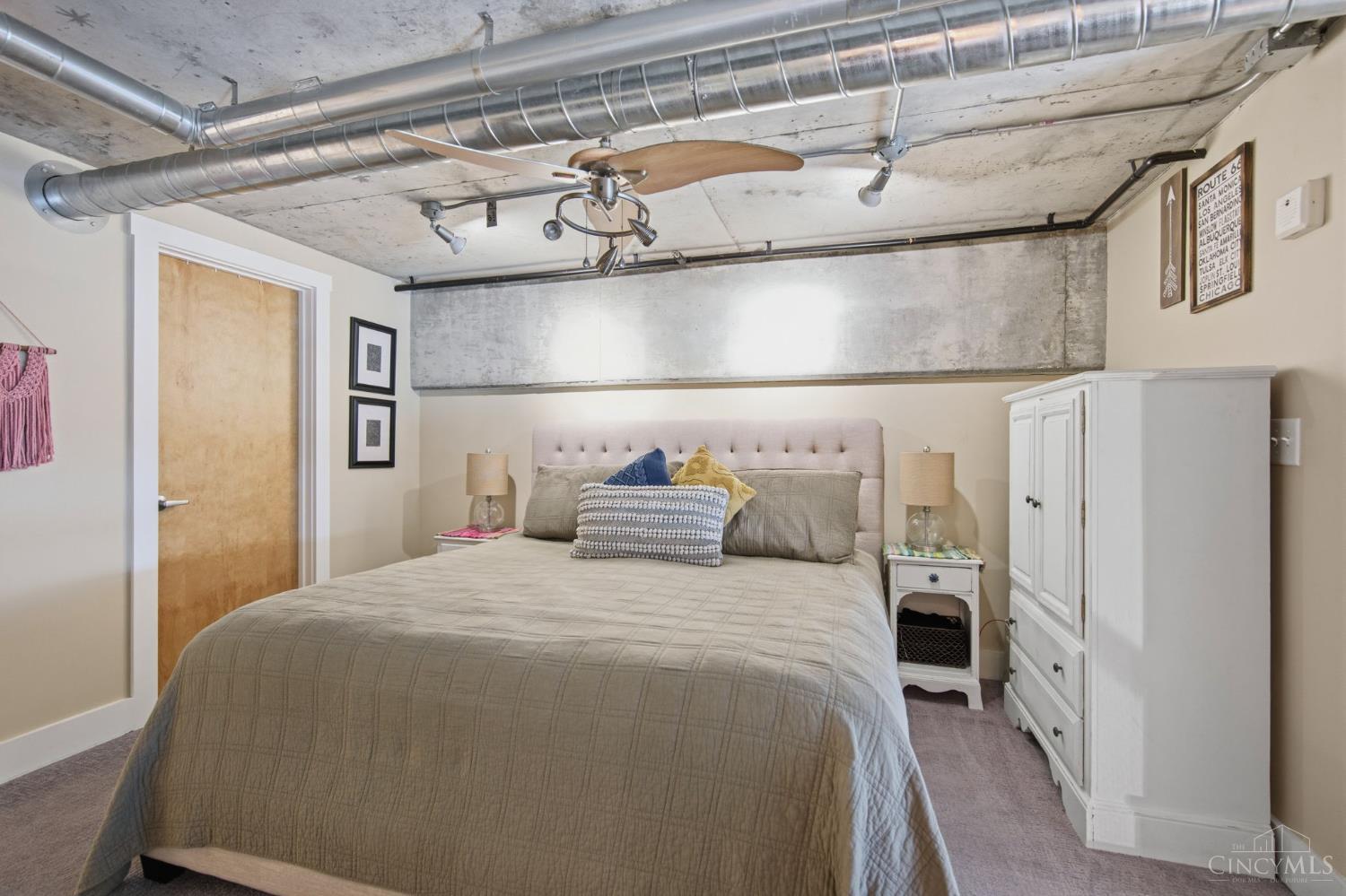 353 West 4th Street, Unit 602 Cincinnati, OH 45202 - Photo 25 of 44