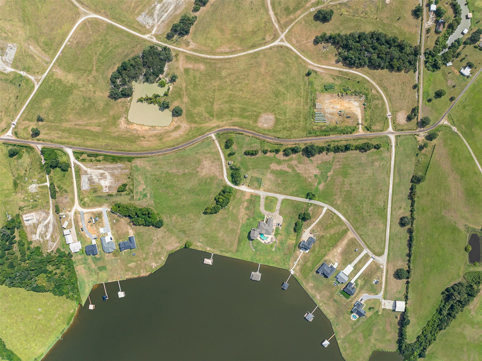 a picture of a bathroom