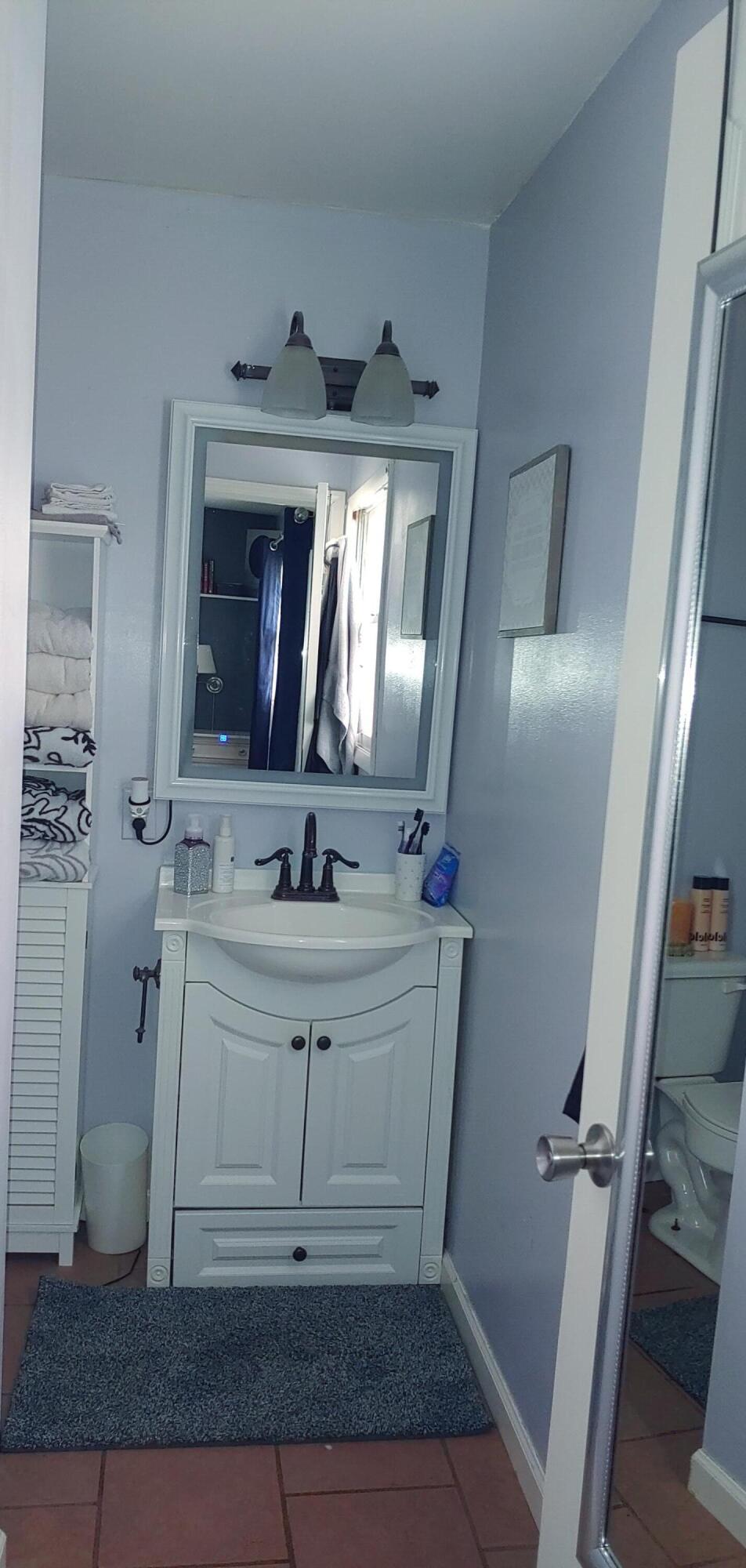 2304 Rambling Road Johnson City, TN 37604 - Photo 12 of 23 Bathroom