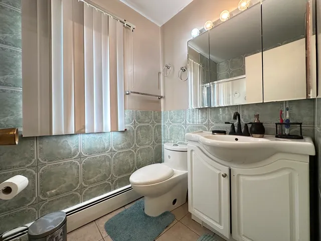 $259,000 | 918 North Linden Avenue, Waukegan, IL 60085