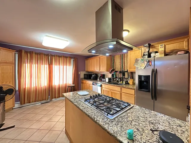 $259,000 | 918 North Linden Avenue, Waukegan, IL 60085