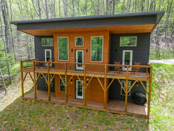 $499,800 | 73 Oak Br Drive, Murphy, NC 28906