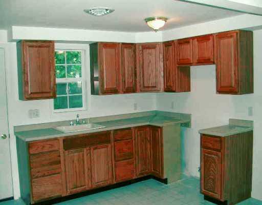 331 C Cummings Road Acme, PA 15610 - Photo 2 of 7 Kitchen.