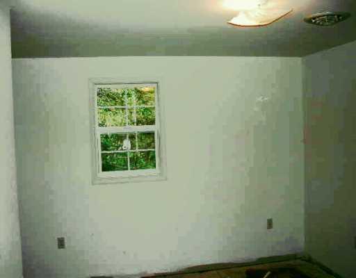 331 C Cummings Road Acme, PA 15610 - Photo 5 of 7 Master Bedroom.