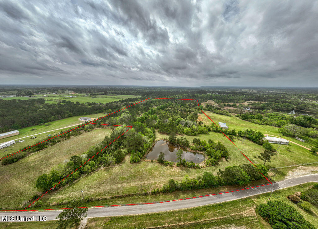 5321 Wendell Ladner Road Perkinston, MS 39573 - Photo 2 of 13 1000000392