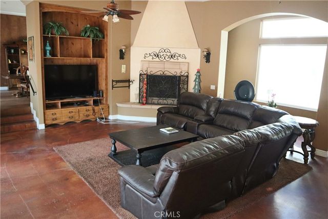 $9,000 | 617 Los Cerritos Road, Glendora, CA 91740