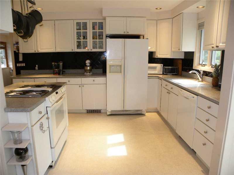 5 Maplewood Road Lewiston, ME 04240 - Photo 10 of 34 Photo
