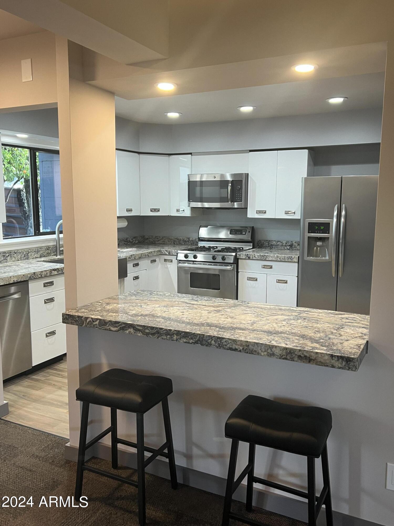 726 East Ocotillo Road Phoenix, AZ 85014 - Photo 16 of 74 IMG_5372