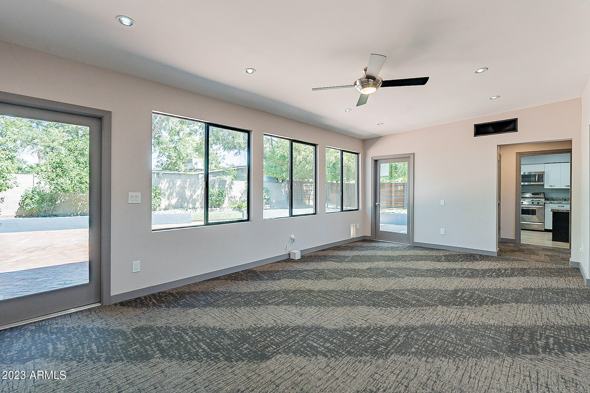 726 East Ocotillo Road Phoenix, AZ 85014 - Photo 10 of 74 Ocotillo-16