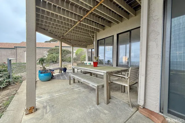 $950,000 | 208 Palmetto Avenue, Pacifica, CA 94044