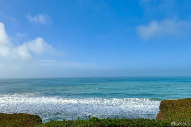 $950,000 | 208 Palmetto Avenue, Pacifica, CA 94044