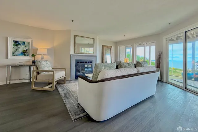 $950,000 | 208 Palmetto Avenue, Pacifica, CA 94044