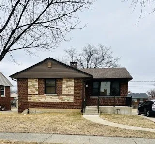 $399,000 | 1513 Portsmouth Avenue, Westchester, IL 60154