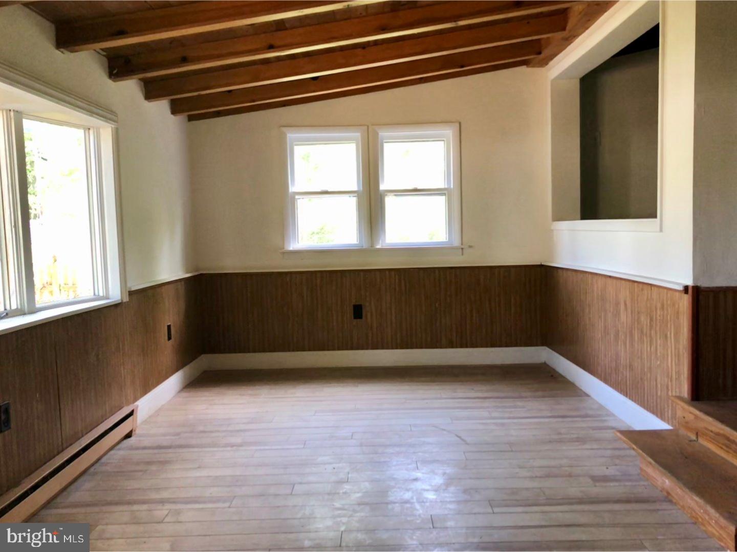 241 Poplar Road Millville, NJ 08332 - Photo 5 of 16 Gallery Image 5