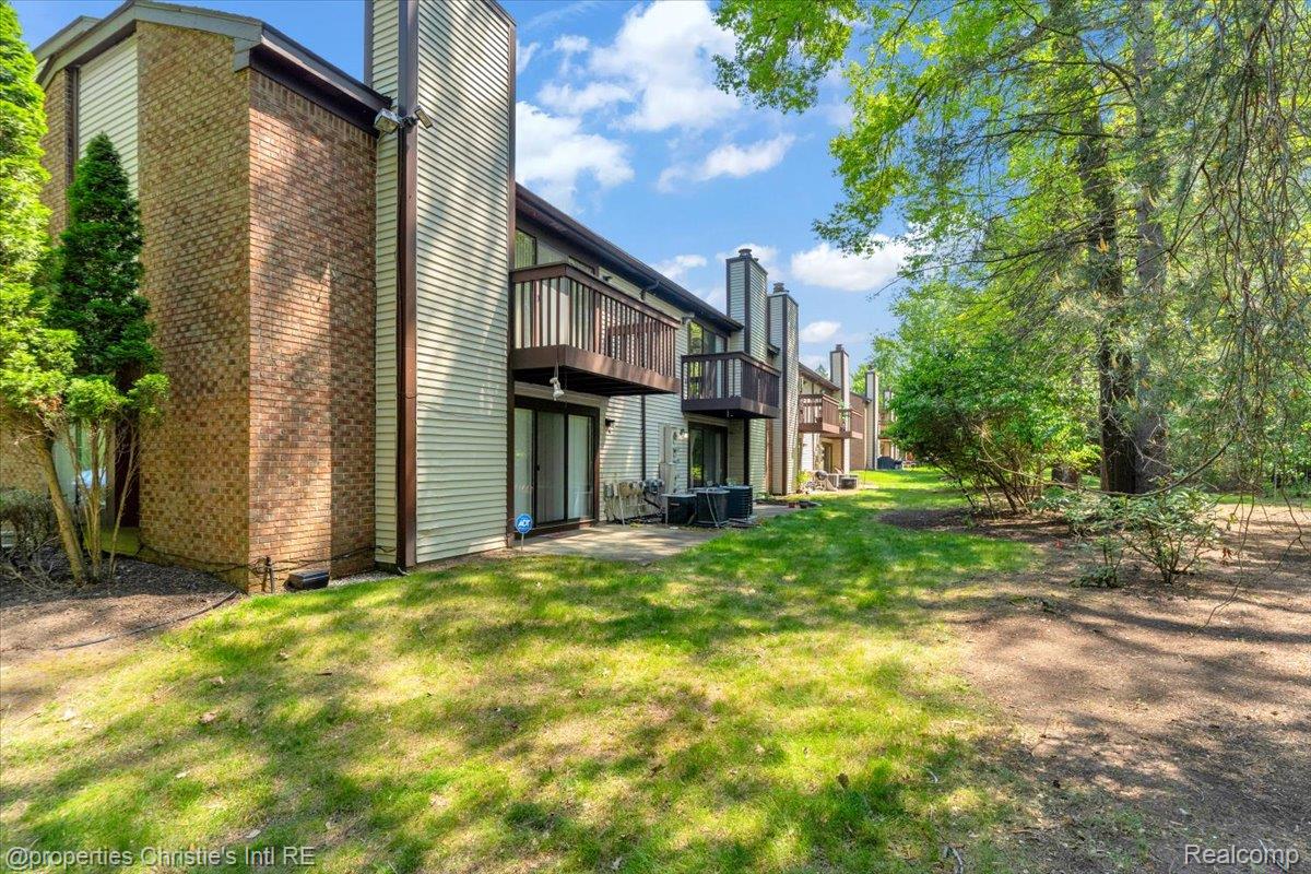 24177 Evergreen Road Southfield, MI 48075 - Photo 24 of 24 24-24177 Evergreen Rd-24.jpg