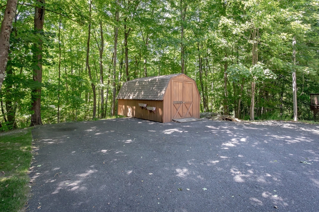 457 Montgomery Road Westfield, MA 01085 - Photo 36 of 38