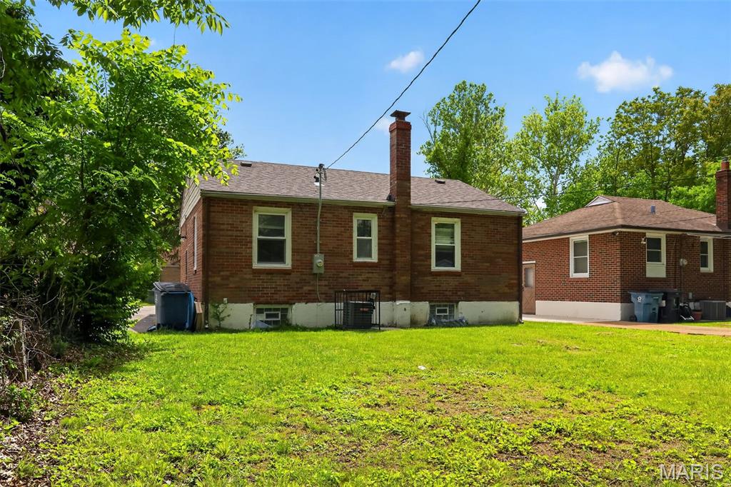 4607 Seattle Street St. Louis, MO 63121 - Photo 6 of 33