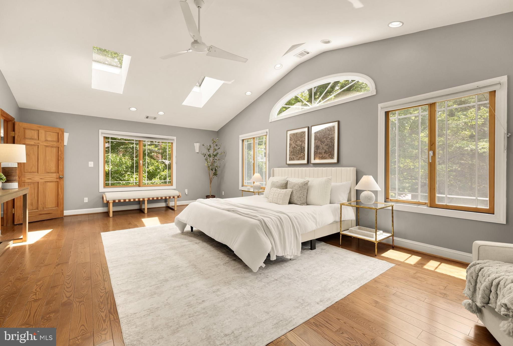 4717 Edgefield Road Bethesda, MD 20814 - Photo 13 of 32