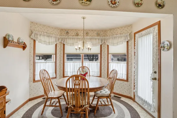 $324,900 | 740 Meadow Lane, Crown Point, IN 46307