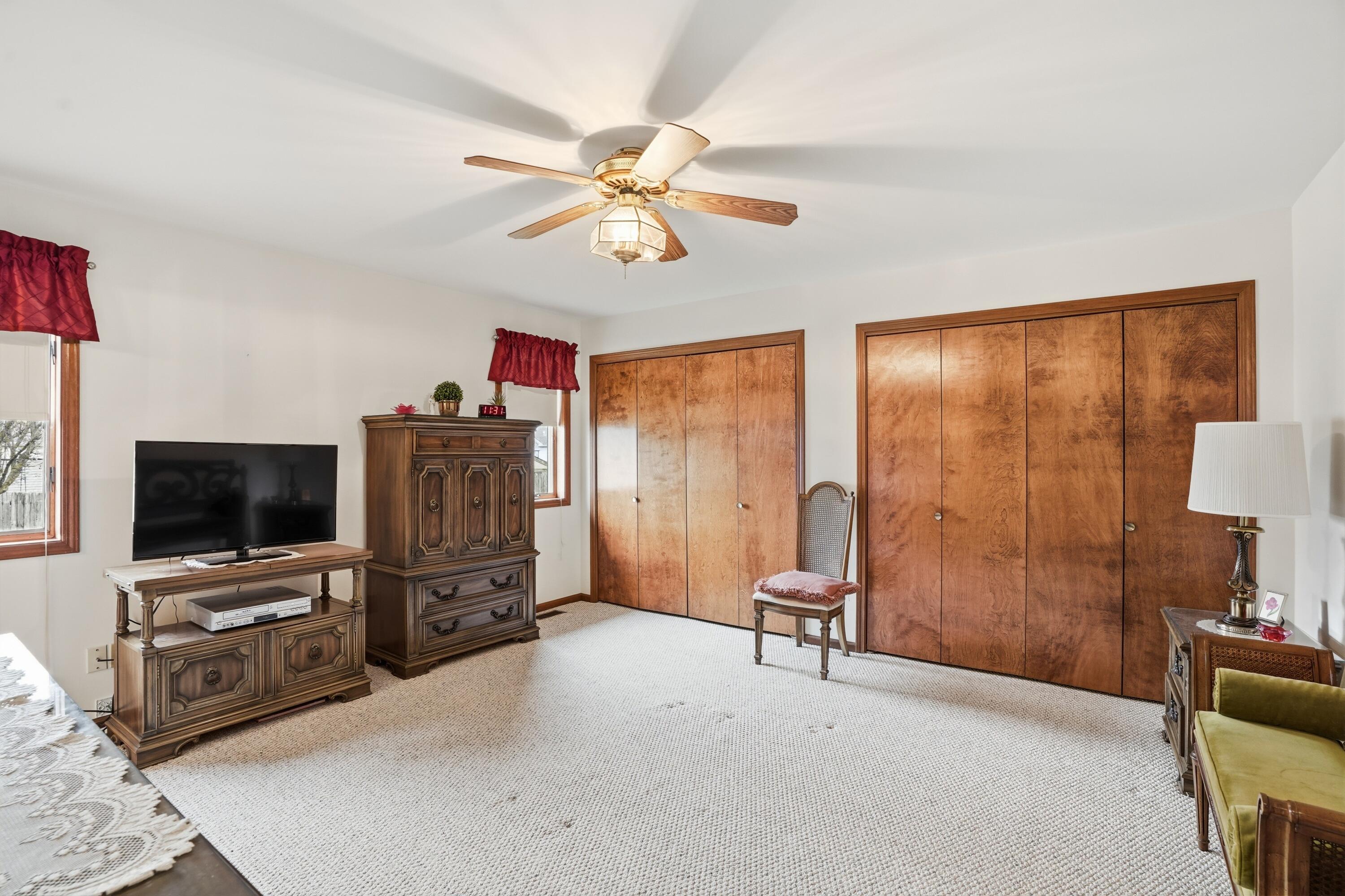 740 Meadow Lane Crown Point, IN 46307 - Photo 15 of 24 3000x2000