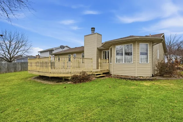 $324,900 | 740 Meadow Lane, Crown Point, IN 46307