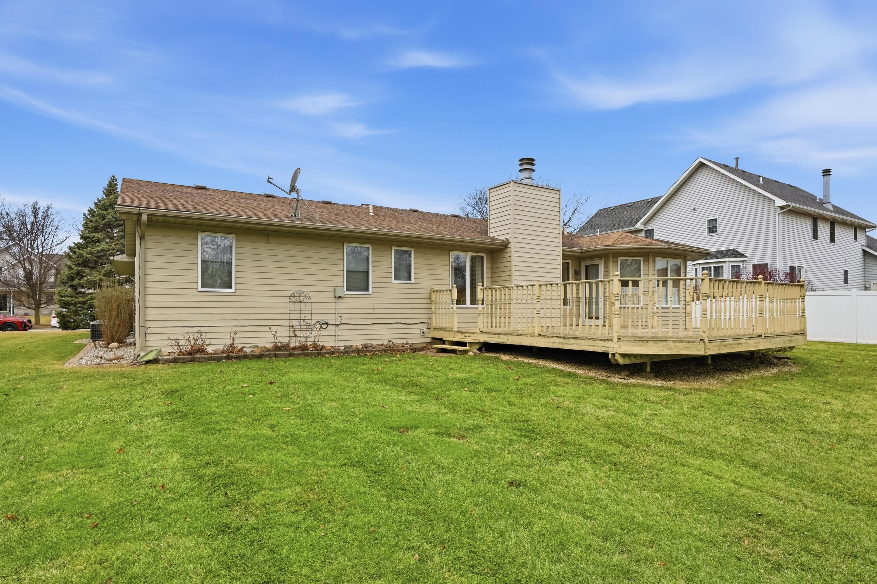 740 Meadow Lane Crown Point, IN 46307 - Photo 24 of 24 3000x1999