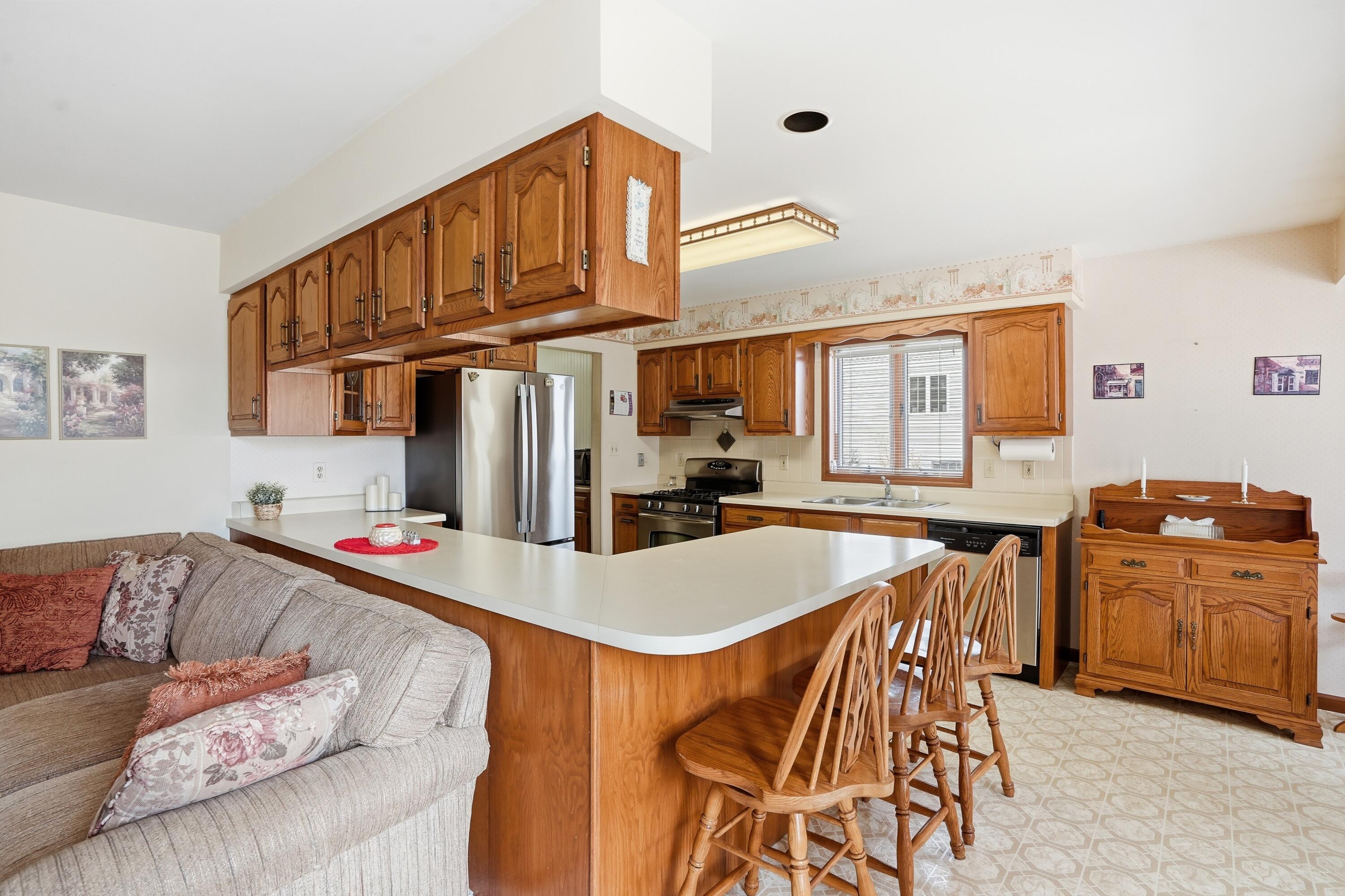 740 Meadow Lane Crown Point, IN 46307 - Photo 10 of 24 3000x2000