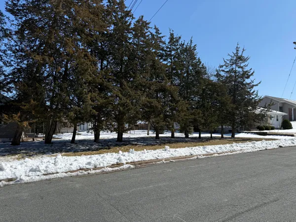 $299,000 | 923 11th Avenue South, Onalaska, WI 54650