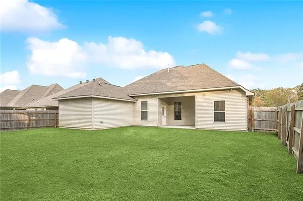 $325,000 | 709 Jackson Court, Madisonville, LA 70447