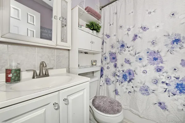 $509,500 | 50 South Evergreen Drive, Selden, NY 11784