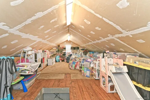 $509,500 | 50 South Evergreen Drive, Selden, NY 11784