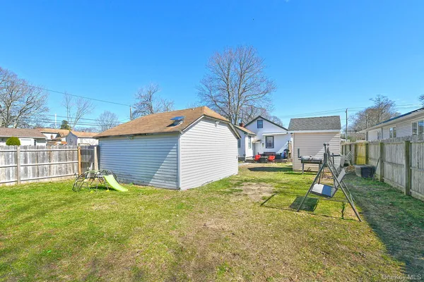 $509,500 | 50 South Evergreen Drive, Selden, NY 11784