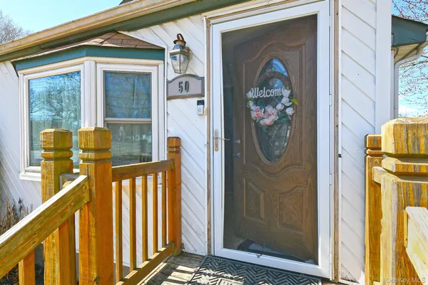 $509,500 | 50 South Evergreen Drive, Selden, NY 11784