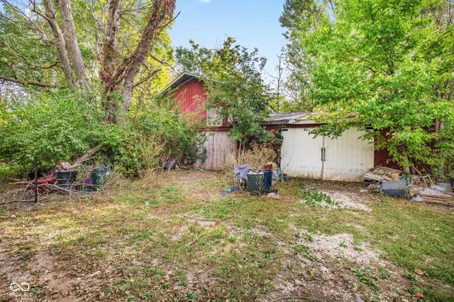 $325,000 | 729 North County Road 900 East, Avon, IN 46123