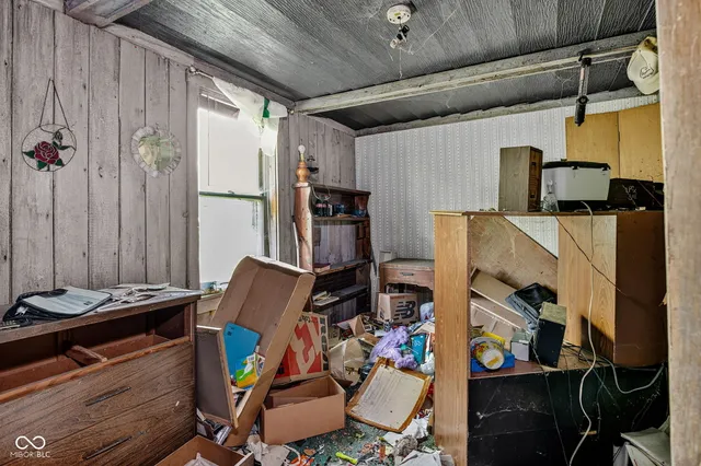 $325,000 | 729 North County Road 900 East, Avon, IN 46123