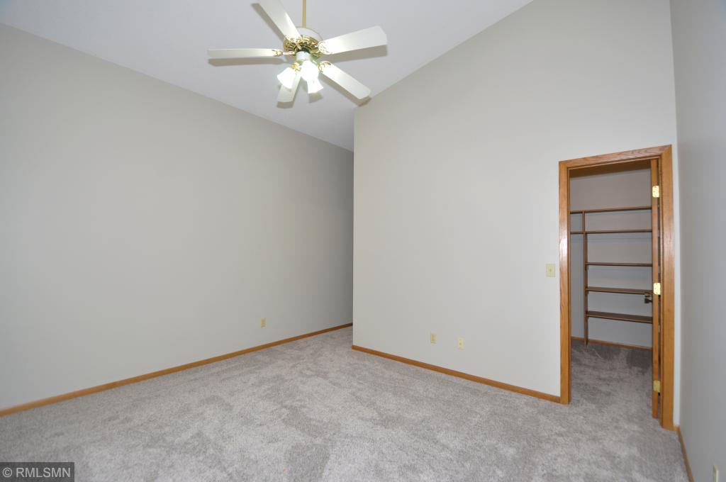 1719 Lakeview Drive Southwest Rochester, MN 55902 - Photo 11 of 19
