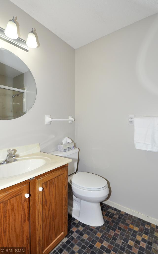 1719 Lakeview Drive Southwest Rochester, MN 55902 - Photo 13 of 19
