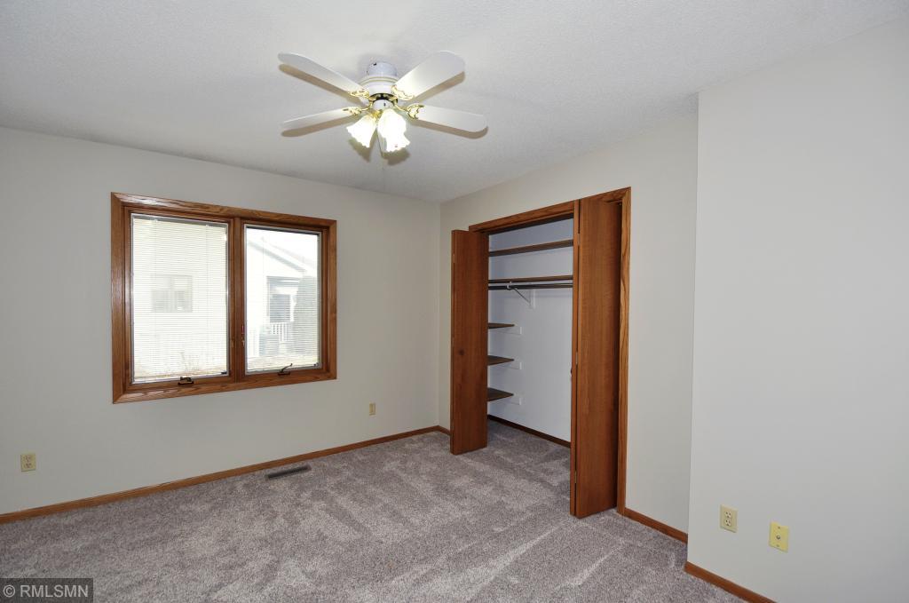 1719 Lakeview Drive Southwest Rochester, MN 55902 - Photo 14 of 19