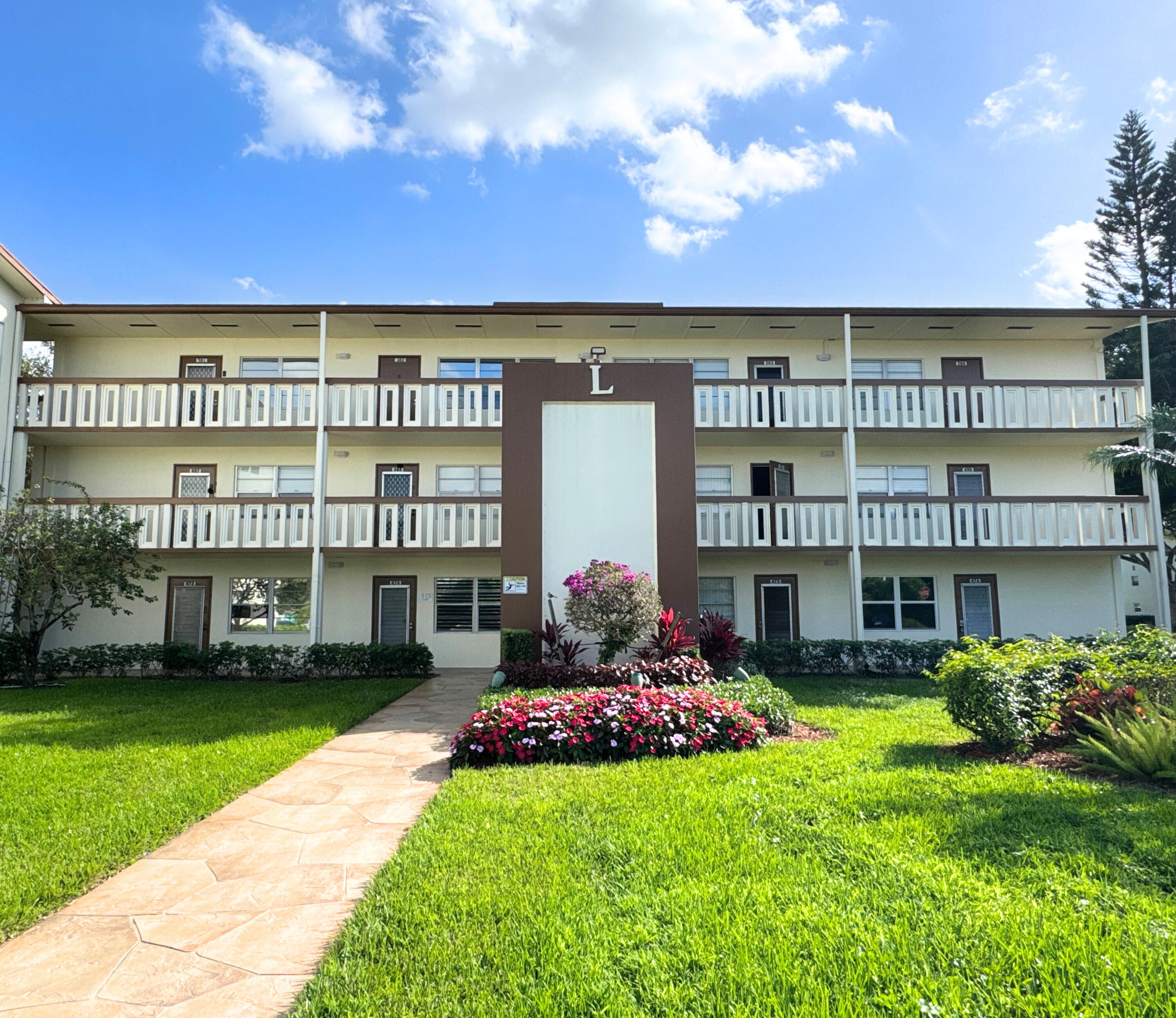 484 Mansfield K Boca Raton, FL 33434 - Photo 2 of 49 31