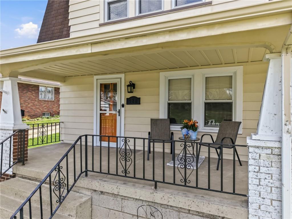 486 Tamplin Street Sharon, PA 16146 - Photo 3 of 32