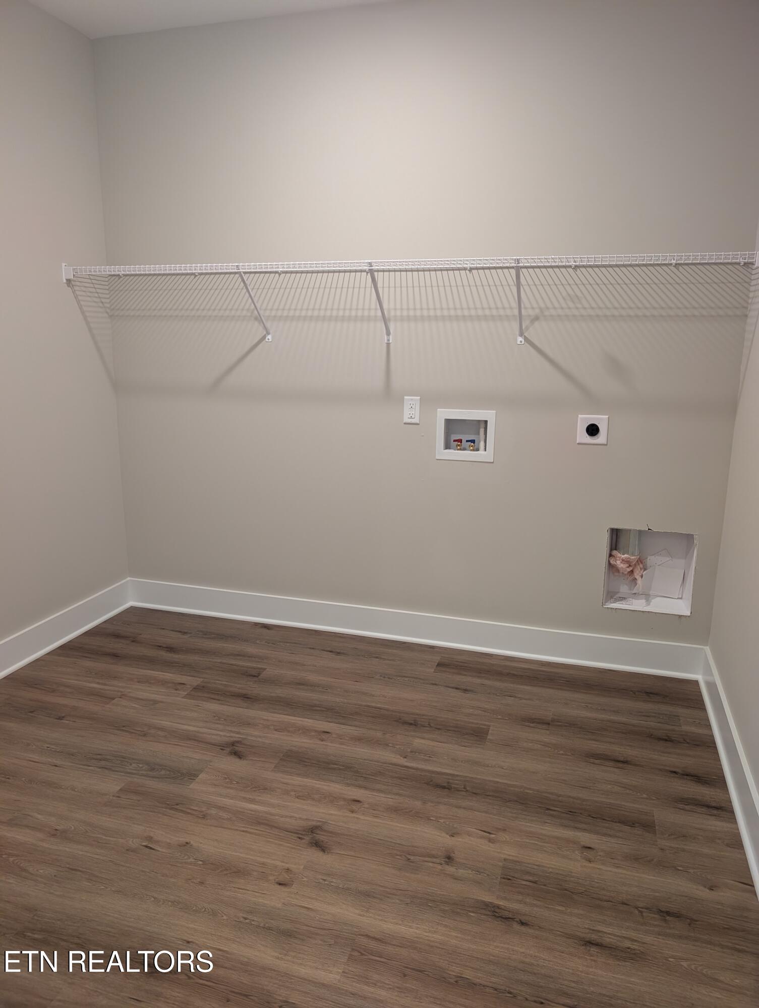 120 Cedarberry Street, Unit LOT112B Oak Ridge, TN 37830 - Photo 15 of 47 Main level laundry