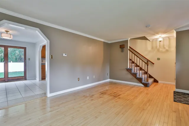 $3,350 | 14 Clare Lane, Salem, NH 03079