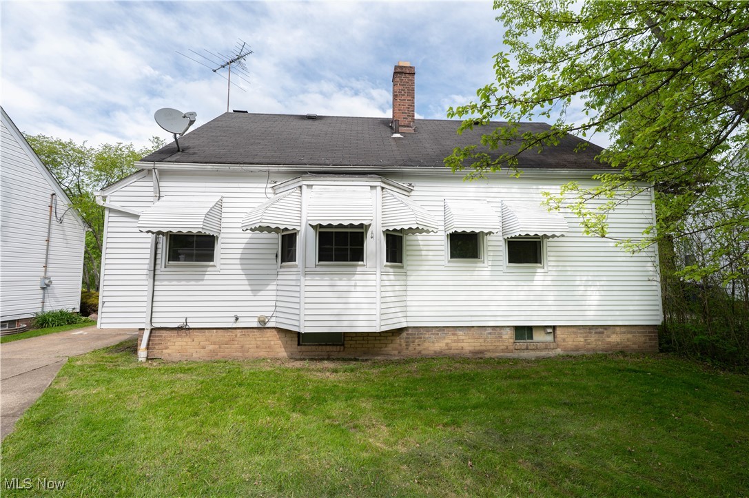 1604 Edgefield Road Lyndhurst, OH 44124 - Photo 29 of 32