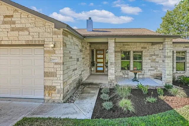 $3,100 | 21003 Twisting Trail, Lago Vista, TX 78645