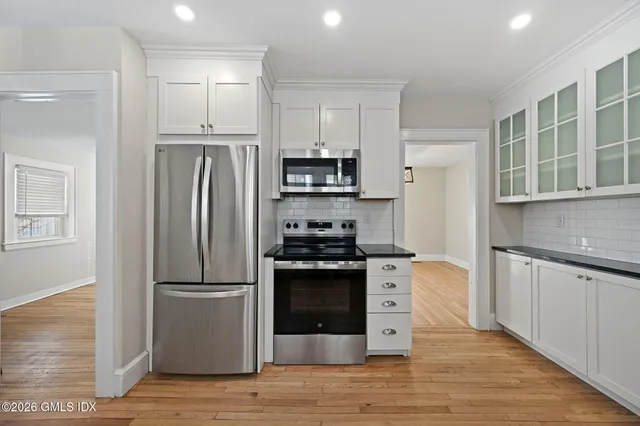 $7,000 | 218 Park Street, New Canaan, CT 06840